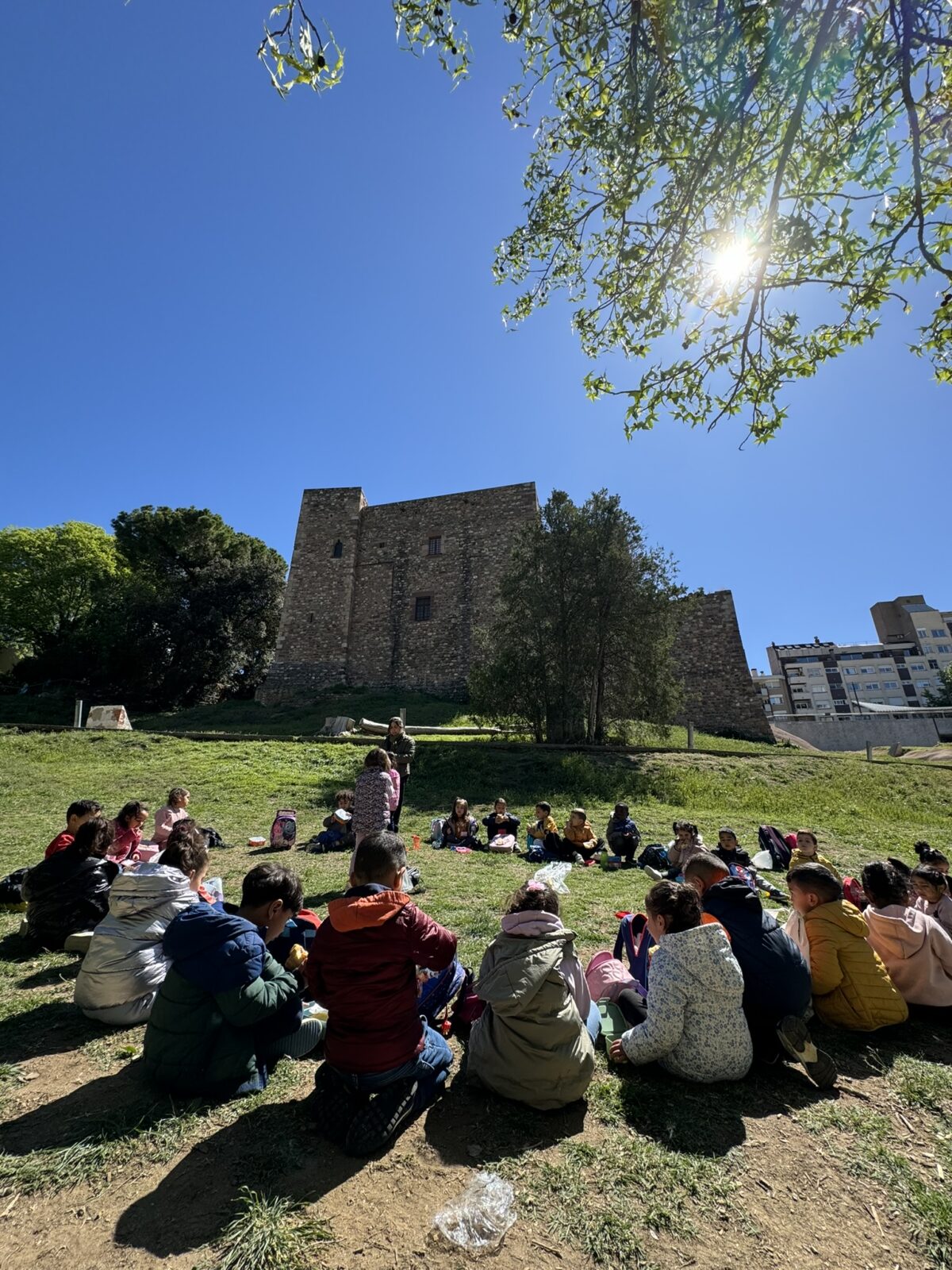 I3 visita el Castell Cartoixa de Vallparadís